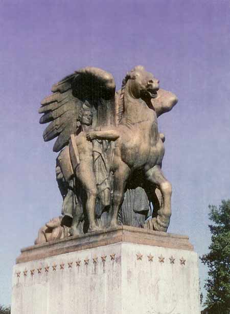 Statues from Italy for the 1947 Friendship Train